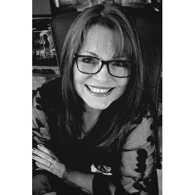 mary-pearson