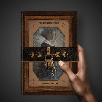 O Ano das Bruxas + Brinde Exclusivo - DarkSide Books